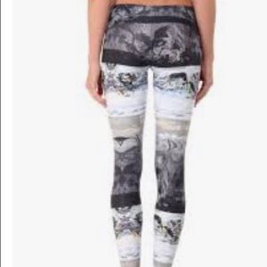 Onzie Arctic leggings - XS NWT